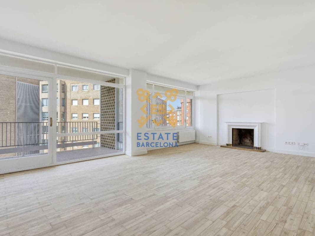 Квартира в Барселоне, Испания, 200 м²