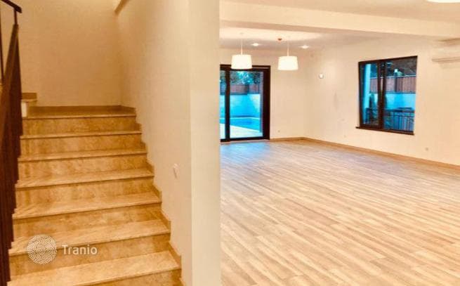 6-Bedroom House 755 m² in Saburtalo, Tbilisi