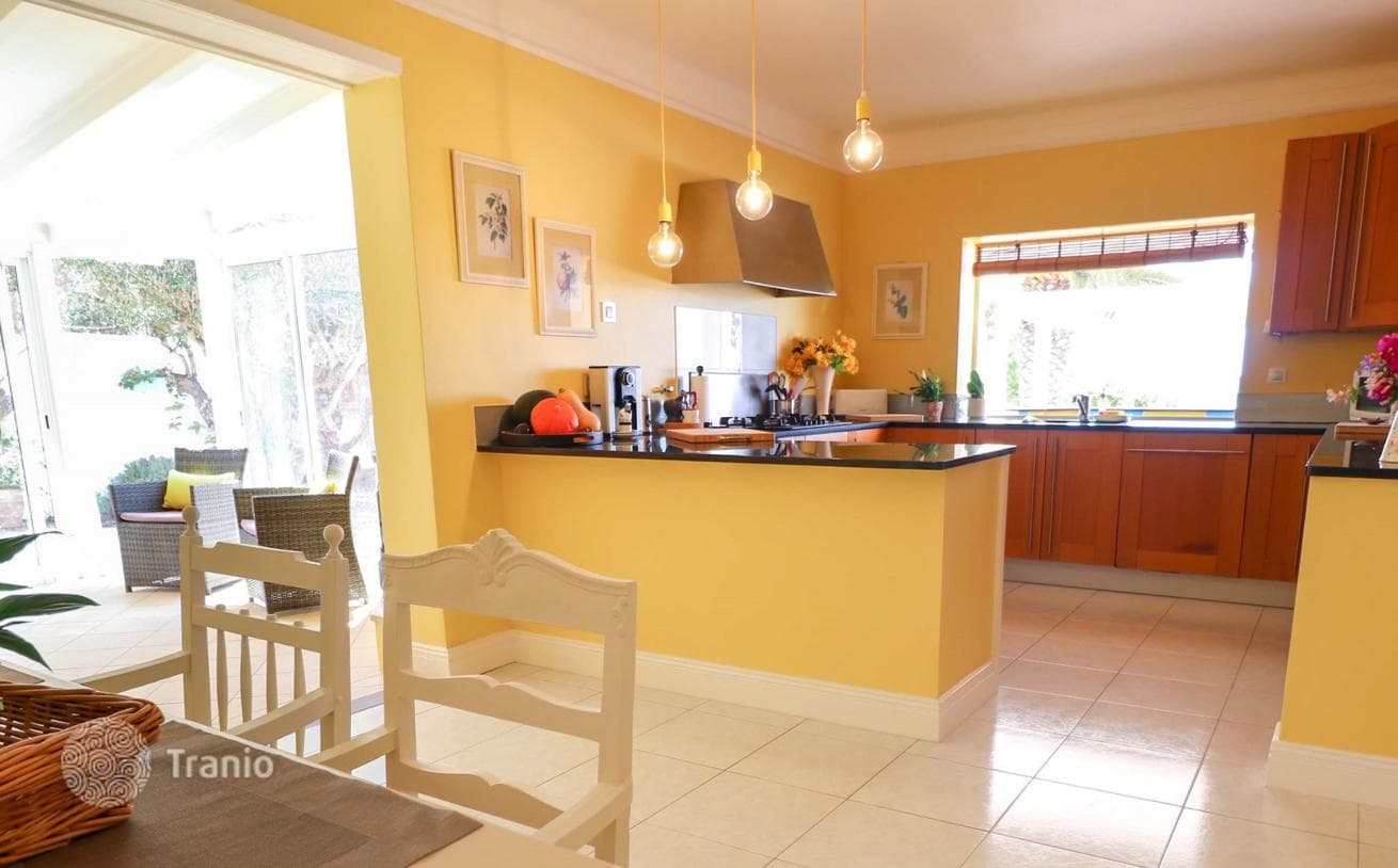 4-Bedroom Villa in Alcantarilha, Algarve, Portugal
