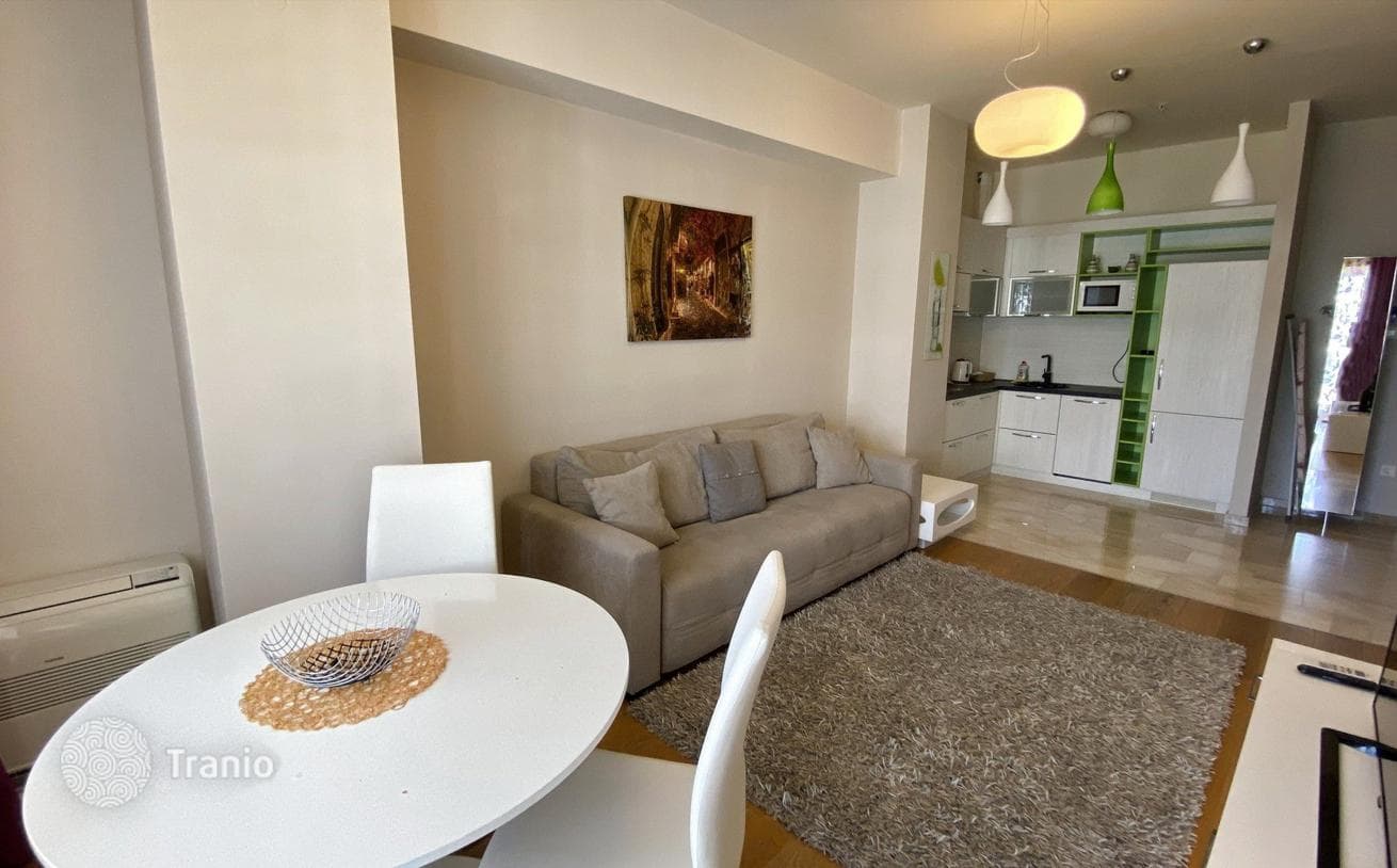 1-Bedroom Beachfront Apartment in Budva, photo 4