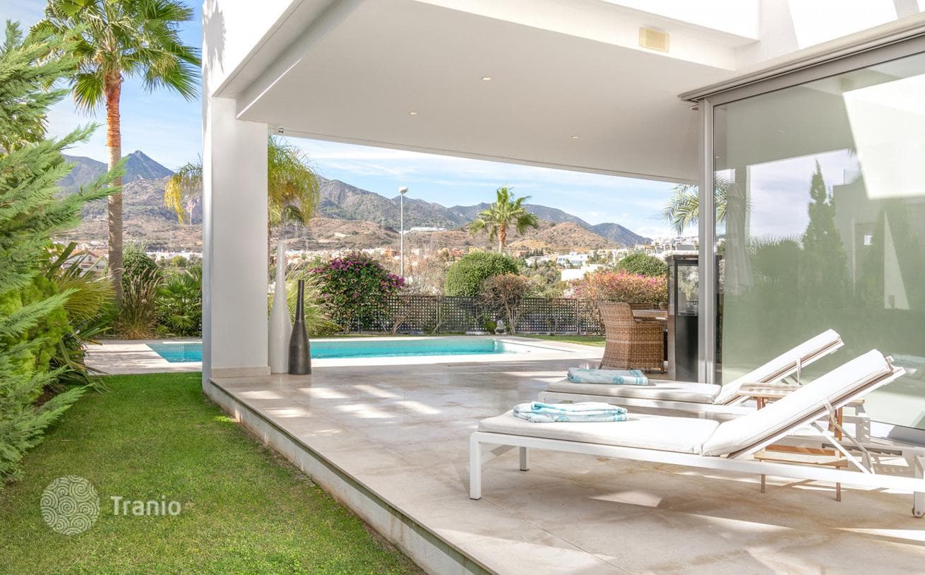 Вилла на продажу в La Finca de Marbella, Восточная Марбелья