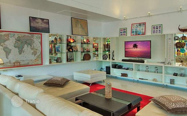 Spacious Villa with Pool, Jacuzzi and Garden in Phuket, photo 2