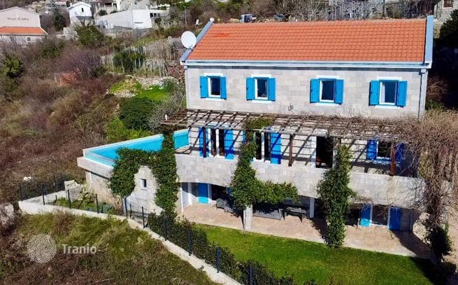 4-Bedroom Villa in Bijela, Montenegro