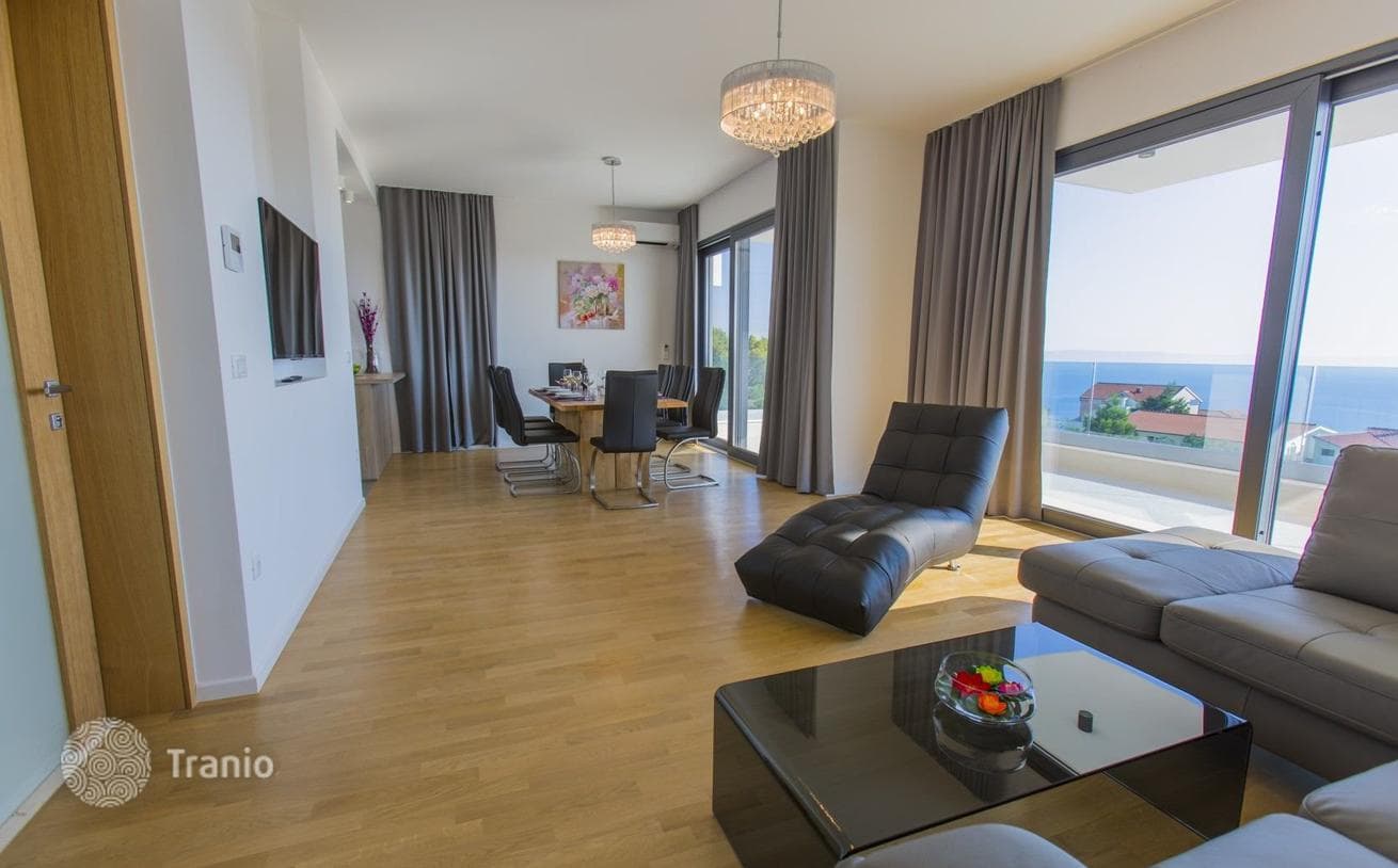 Luxury 5-Bedroom Villa with Private Pool and Garage in Makarska, photo 3
