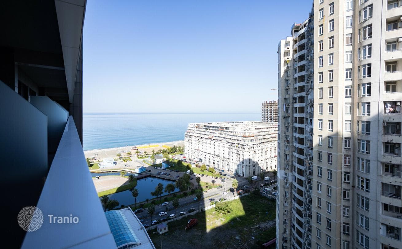 1-Bedroom Apartment on the Beachfront in Batumi, photo 2