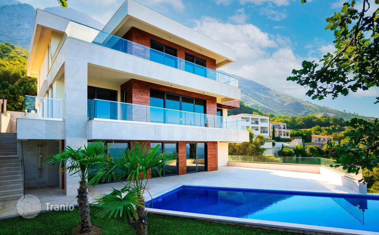 3-Bedroom Villa with Panoramic Sea Views and Private Pool in Rezevici, Budva