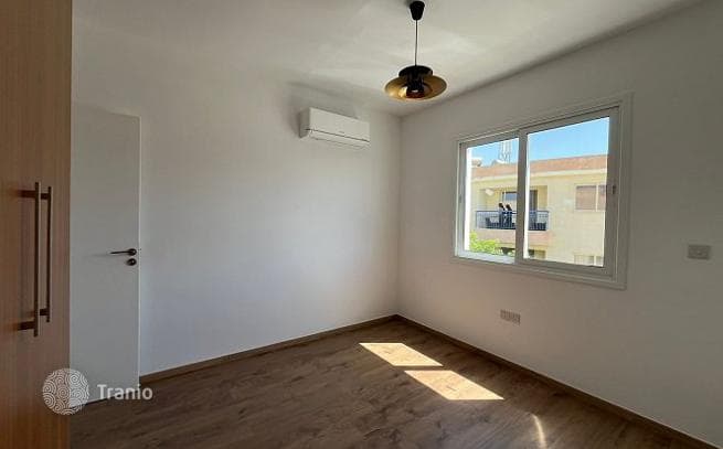 1-Bedroom Townhouse with Covered Parking in Paphos, photo 5