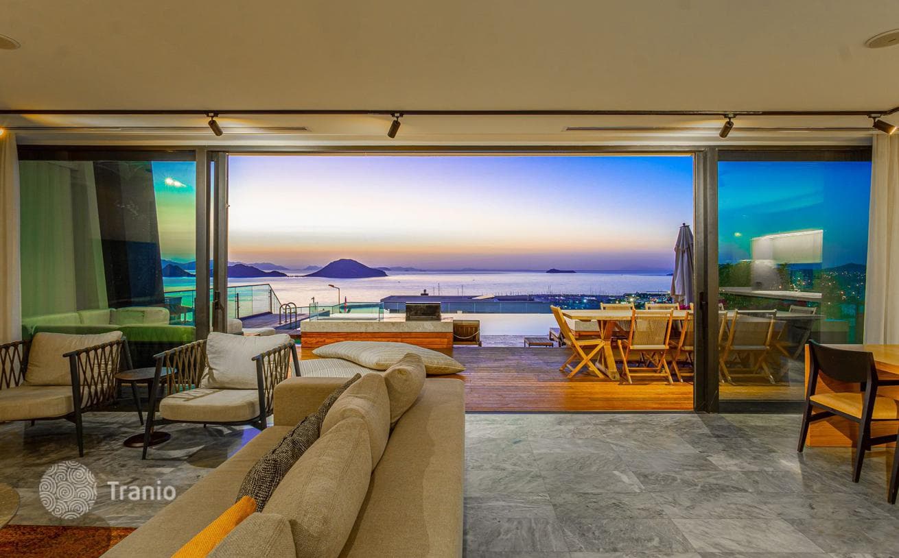 3-Bedroom Villa with Sea View in Turgutreis, Mugla, photo 3