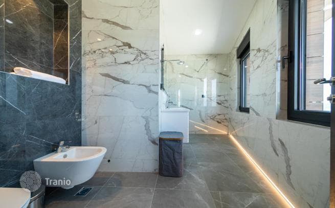 3-Bedroom Luxury Villa with Sea View in Tivat, photo 4
