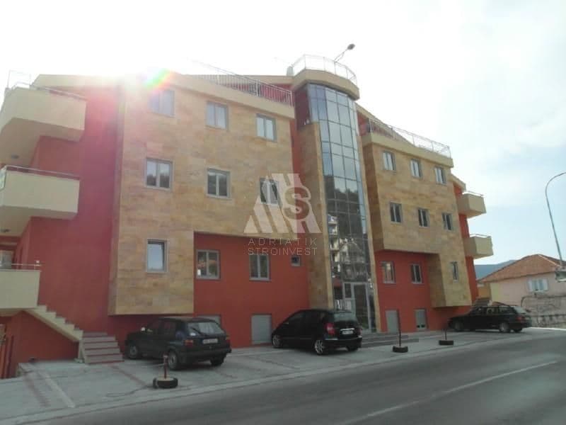 Квартира в Херцег-Нови, Черногория, 48 м², фото 2