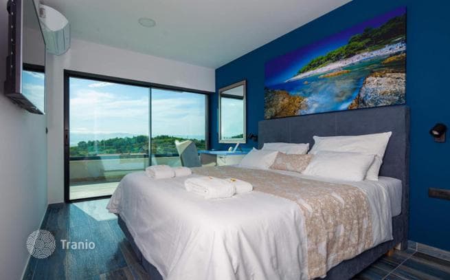 6-Bedroom Villa in Pula, Croatia