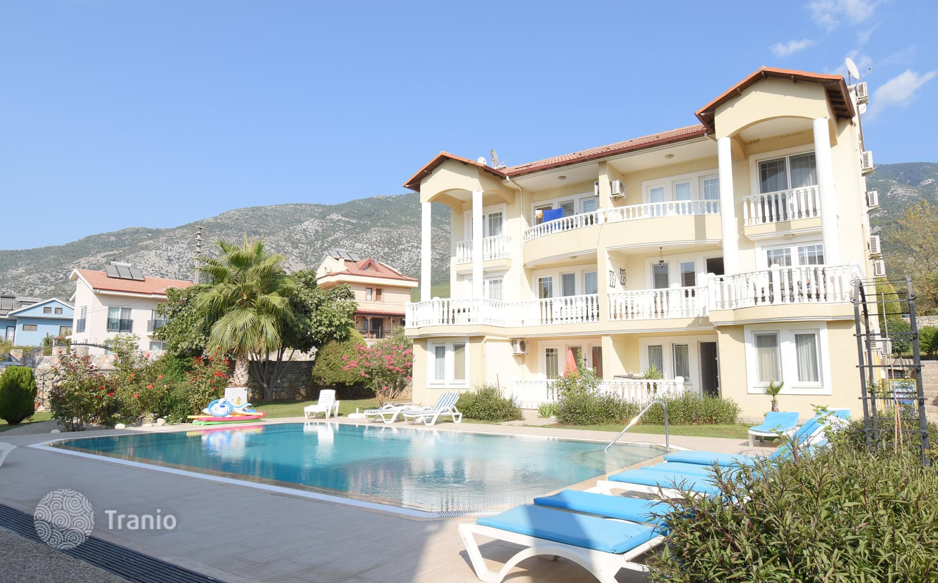 Modern Apartments with Shared Pool in a Residential Complex, photo 2