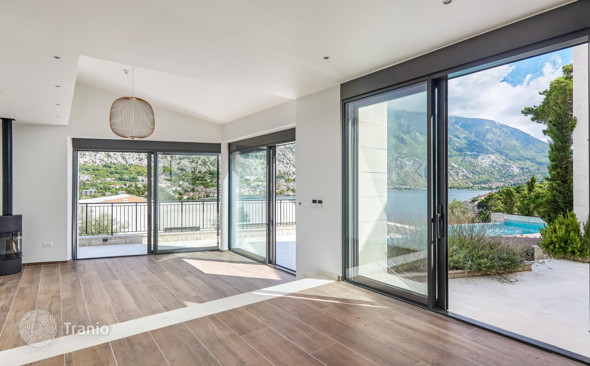3-Bedroom Villa with Sea View in Prčanj, Kotor