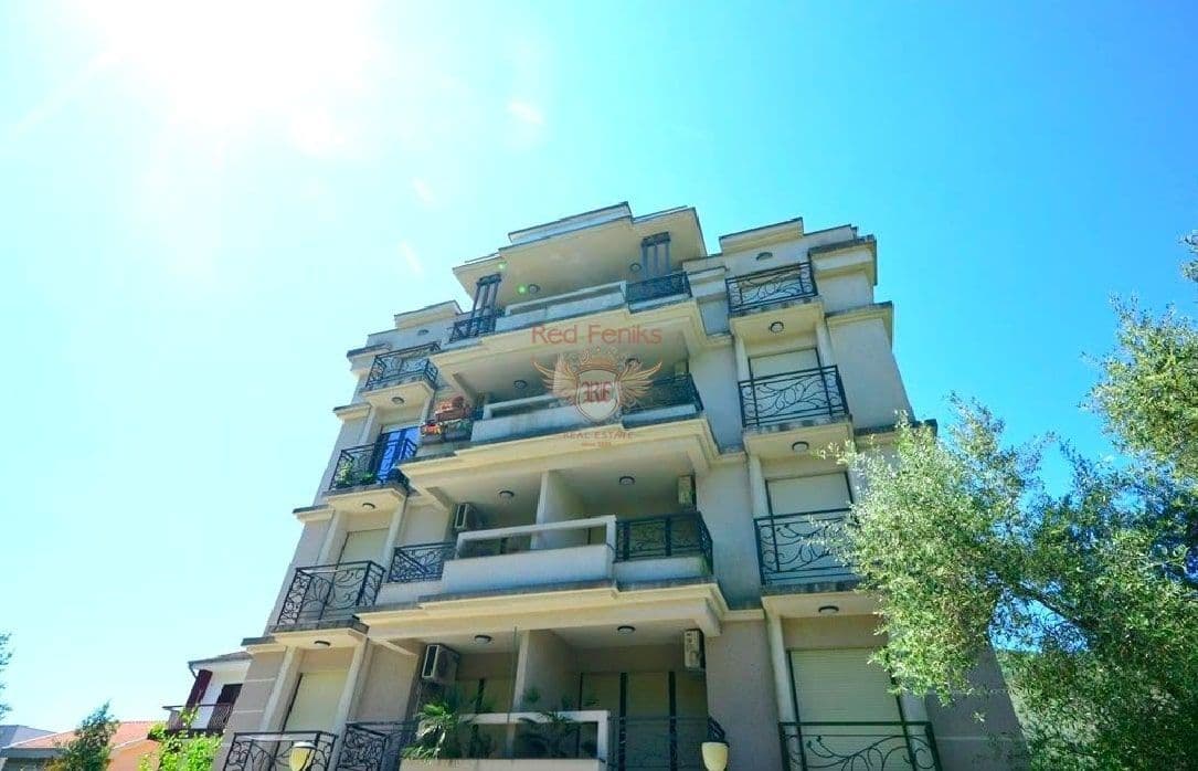 Квартира в Херцег-Нови, Черногория, 115 м²