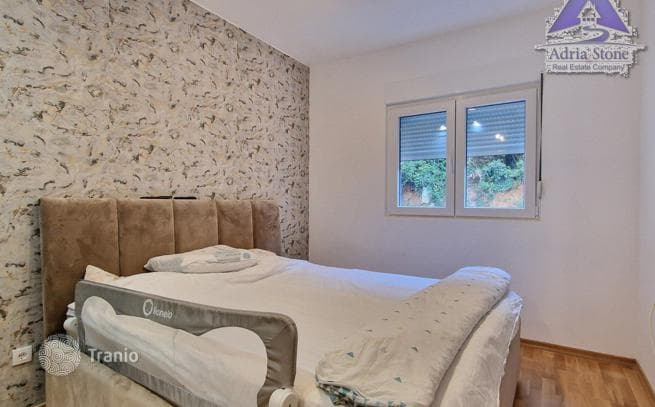 2-Bedroom Apartment with Terrace in Budva, photo 3