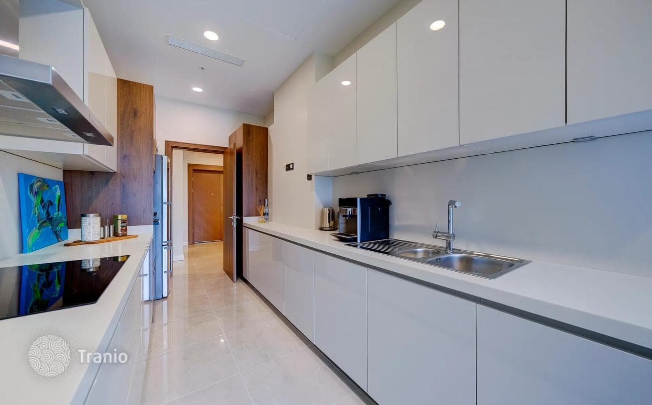 3-Bedroom Apartment with 4 Bathrooms in Sariyer, Istanbul, photo 4