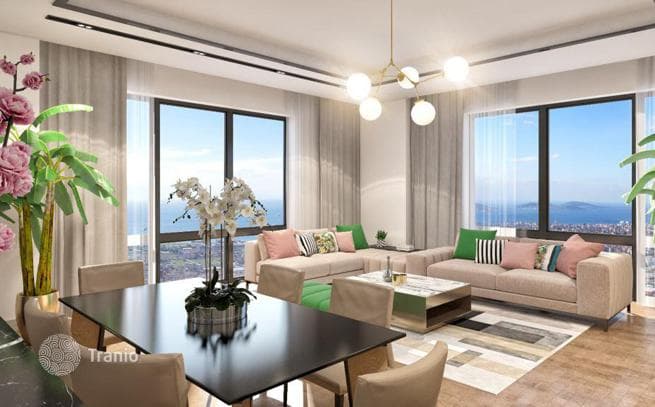 High-Rise Residence Near the Coast and Highways in Istanbul