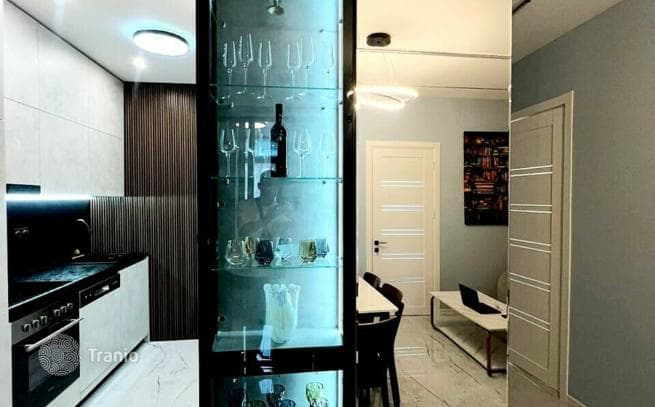 2-Bedroom Apartment with City and Mountain Views on the Beachfront in Batumi, photo 4