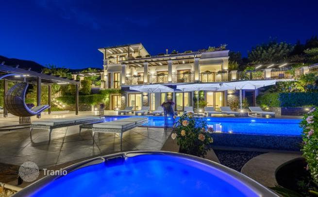 6-комнатная вилла 597 м² в Агиос-Николаос, Греция