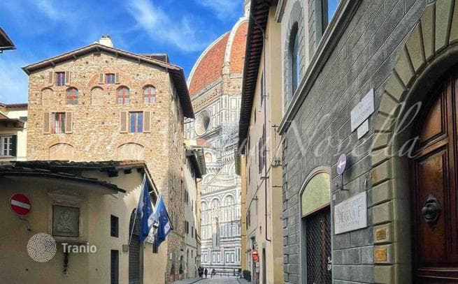 1-Bedroom Apartment in Florence, Italy, photo 3