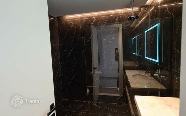1-Bedroom Apartment with Sea View in Batumi, photo 5
