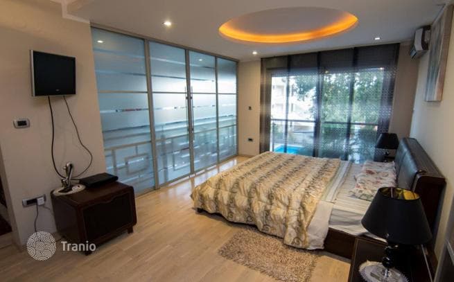 4-Bedroom Luxury Villa with Private Pool and Garage in Budva, photo 3