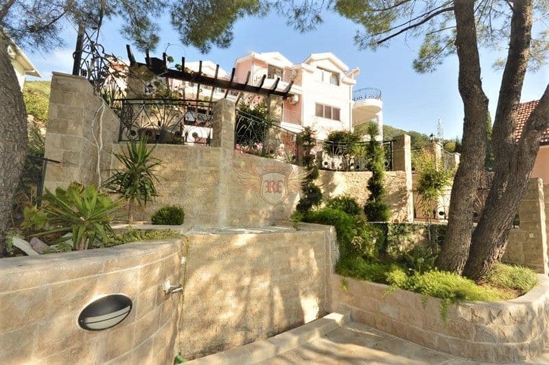 Квартира в Херцег-Нови, Черногория, 87 м²