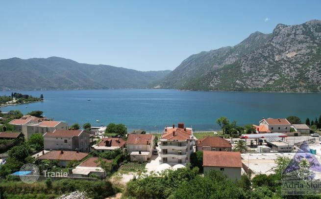 3-Bedroom House with Sea View in Risan, Kotor, photo 4