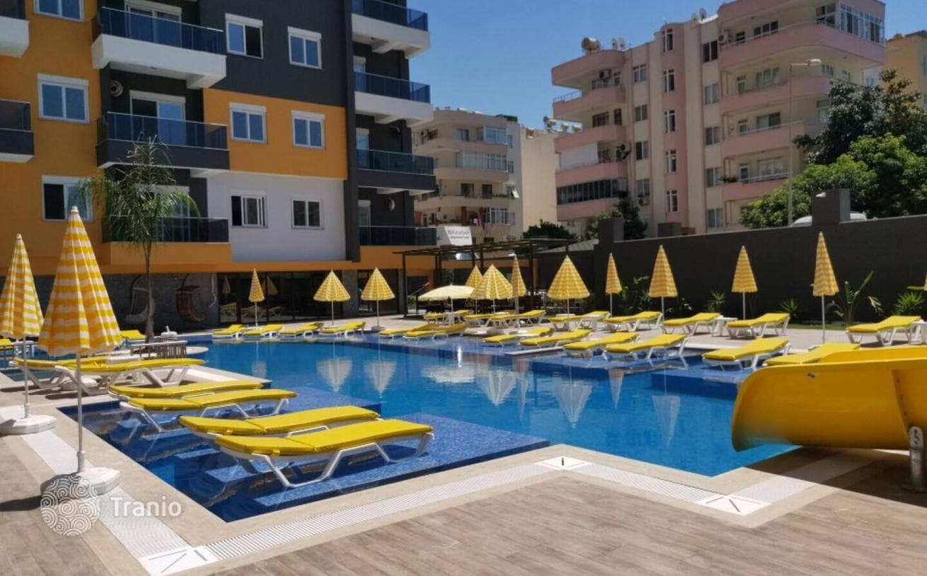 2-Bedroom Apartments 300 m from the Beach in Mahmutlar, Alanya