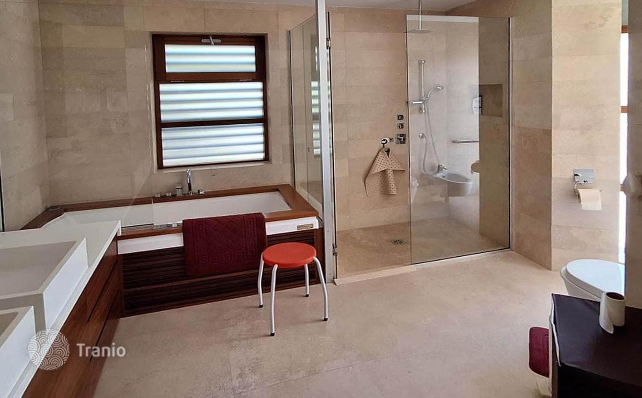 3-Bedroom Villa with Private Pool in Limassol, Cyprus, photo 2