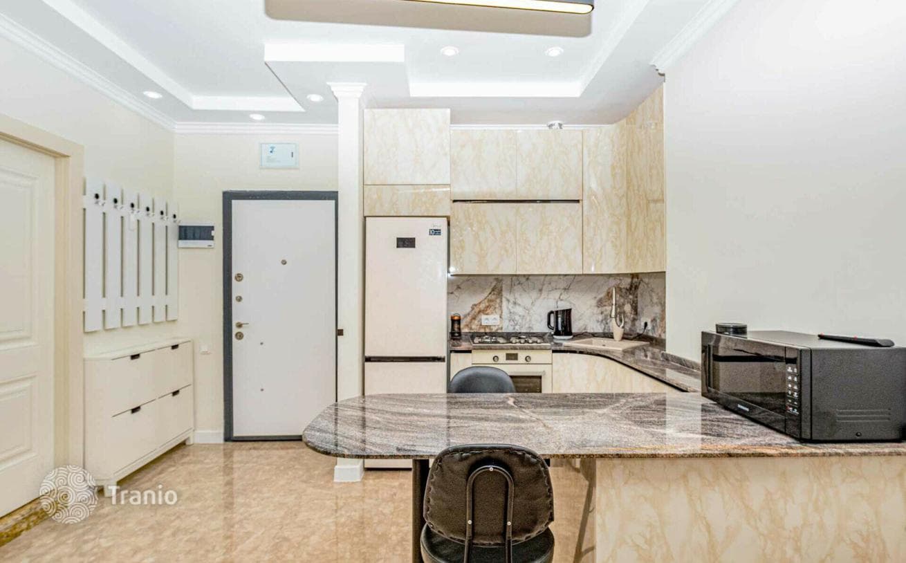 1-Bedroom Apartment with City View in Batumi, photo 3
