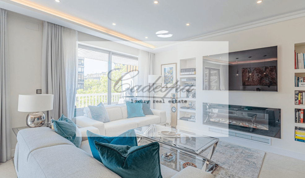 Квартира в Барселоне, Испания, 146 м²