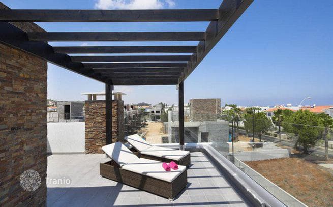 4-Bedroom Villa with Roof Terrace in Limassol, photo 3