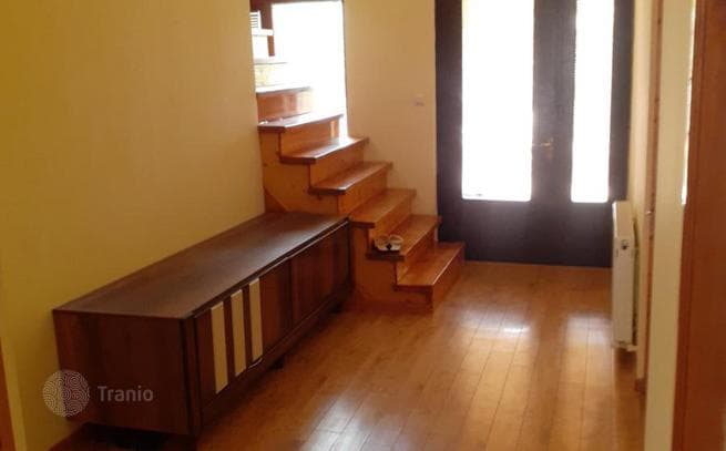 4-Bedroom House in Old Tbilisi, Tbilisi, photo 4