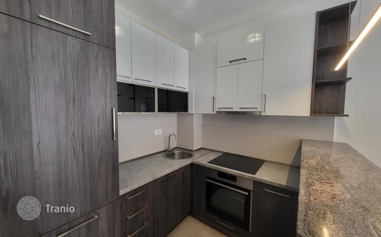 1-Bedroom Apartment with Large Terrace in Budva, photo 2