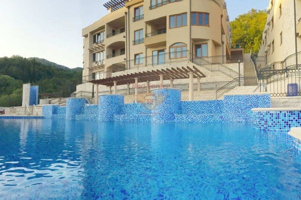 Квартира в Херцег-Нови, Черногория, 46 м²