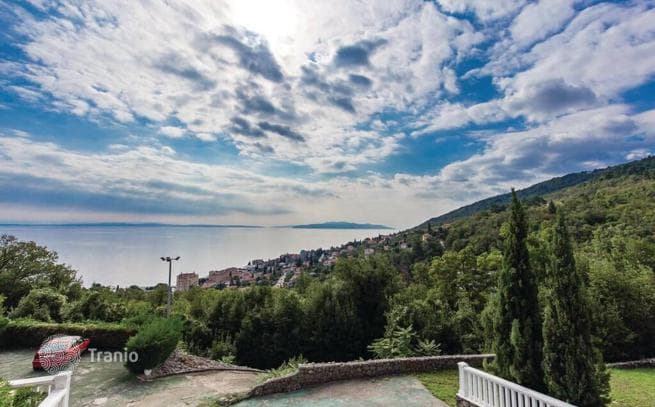 3-Bedroom Villa in Opatija, photo 4