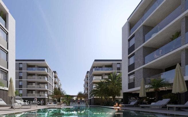 Studio Apartment with Pool and Garden Views in Limassol, photo 2