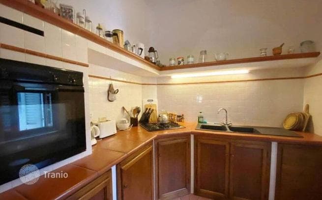 6-комнатная вилла 400 м² в Монтеварках, Италия, фото 3