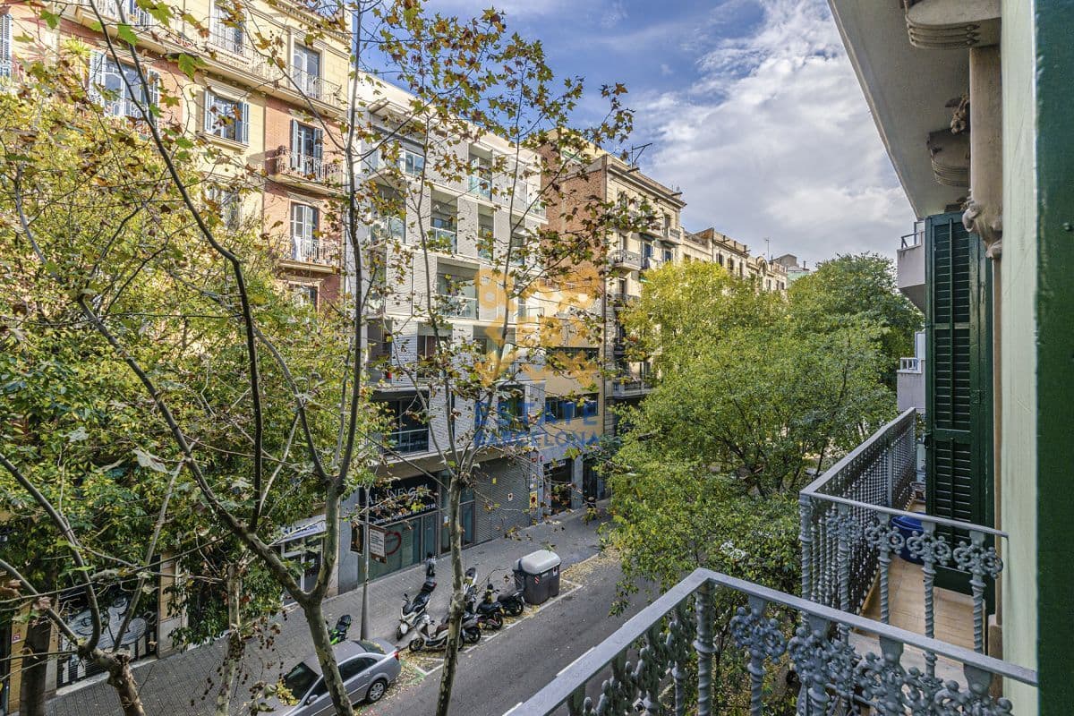 Квартира в Барселоне, Испания, 72 м²