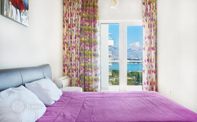 Luxury Apartment with Sea View 30 m from the Sea in Budva, photo 5