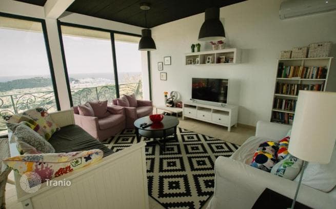 3-Bedroom Villa with Private Pool and Olive Garden in Bar