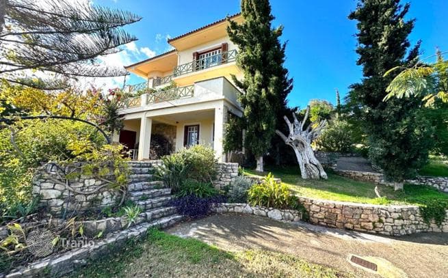3-Bedroom Villa with Guest Apartment and Sea View on Peloponnese, photo 2