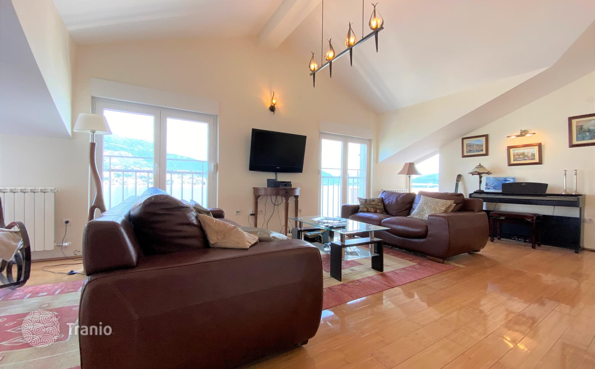 3-Bedroom Apartment with Bay View in Njivice, Herceg Novi, photo 2