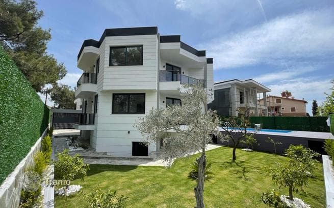 6-Bedroom Villa with Private Pool and Garden in Dosemealti, Antalya, photo 5
