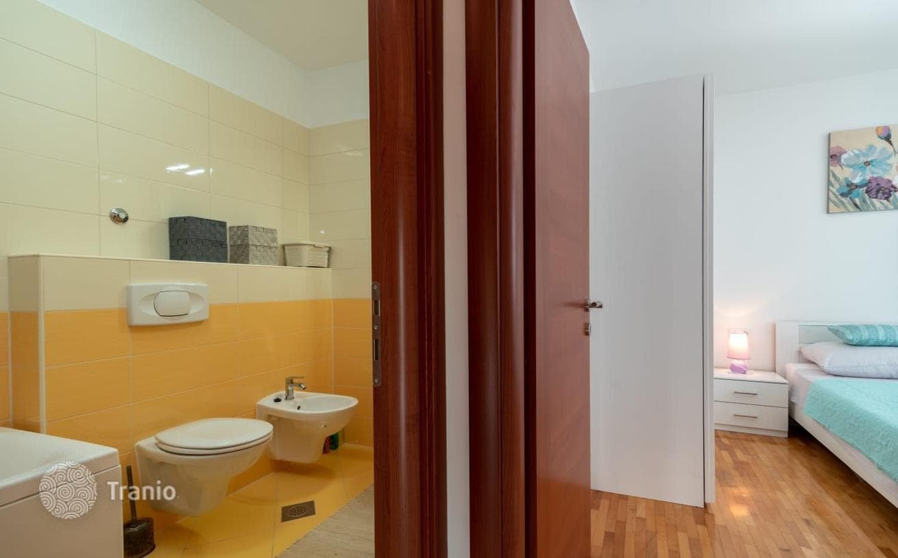 2-Bedroom Apartment in Trogir, Dalmatia, photo 4