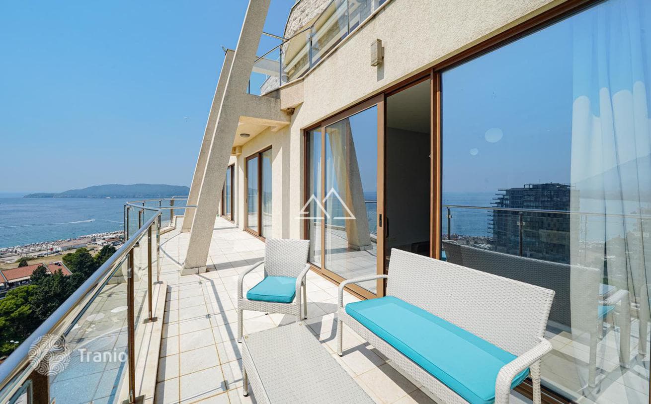 2-Bedroom Apartment with Sea View in Becici, Montenegro, photo 4