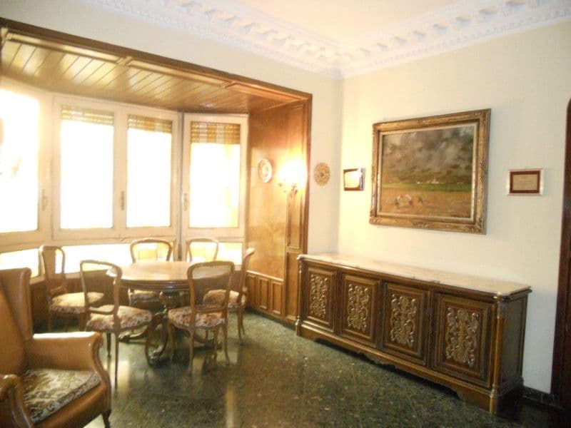 Квартира в Барселоне, Испания, 155 м²