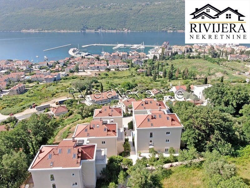 Квартира в Херцег-Нови, Черногория, 86 м², фото 3
