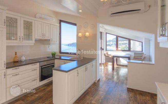 2-Bedroom Penthouse with Panoramic Sea Views in Rafailovici, photo 5